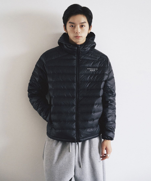 BASIC LOGO LIGHTWEIGHT PADDING