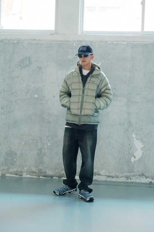 LIGHTWEIGHT DUCK DOWN JACKET
