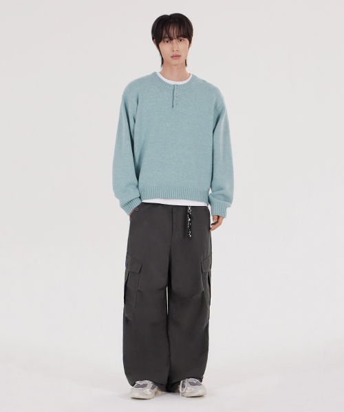Unisex Oversized Button Henley-Neck Knit Mint