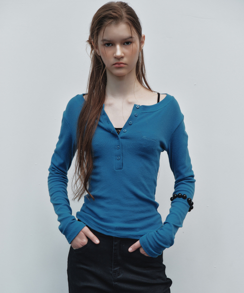 BUTTON HENLEY LONG SLEEVE TOP_BLUE