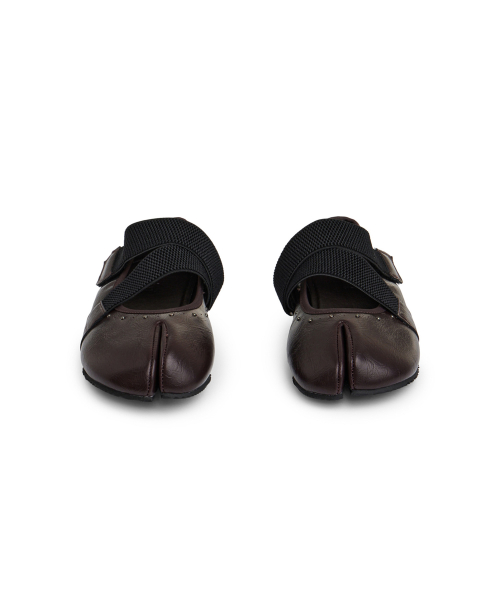 TABI POINT FLAT SHOES IN BURGUNDY