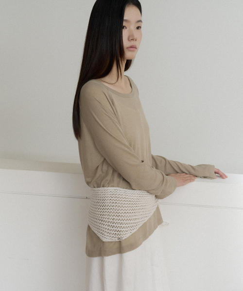 Open Knit Triangle Scarf (ivory)