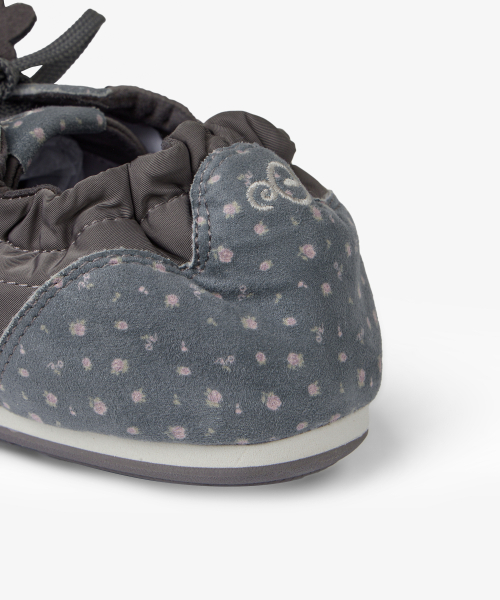AEAE FLOWER TRAINER [CHARCOAL]