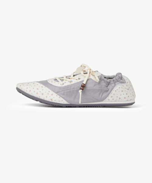 AEAE FLOWER TRAINER [LIGHT GREY]