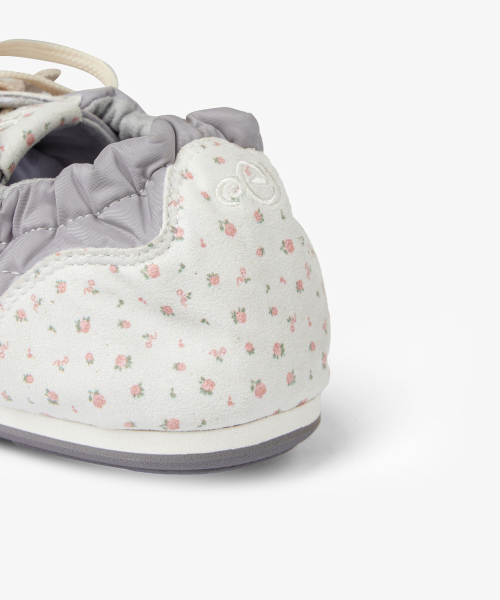 AEAE FLOWER TRAINER [LIGHT GREY]