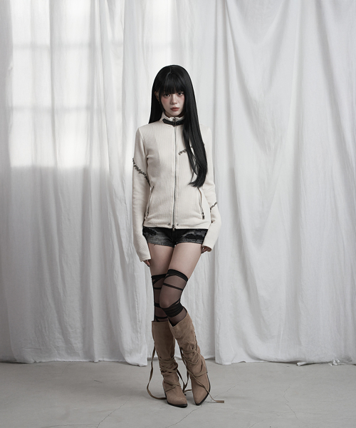 Contrast Stitch Zip-Up Long Sleeve (Ivory)
