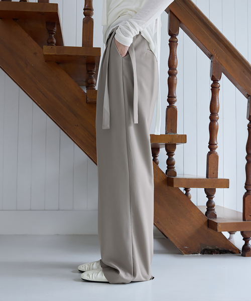 Side Button Slit Banding Slacks, BLACK