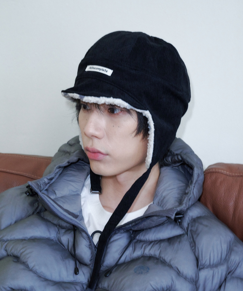 Corduroy Dot Dumble Flight Hat (Black)