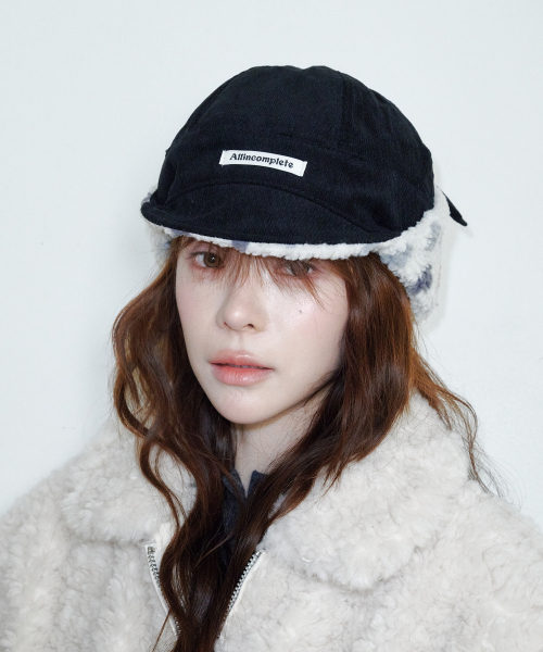 Corduroy Dot Dumble Flight Hat (Black)