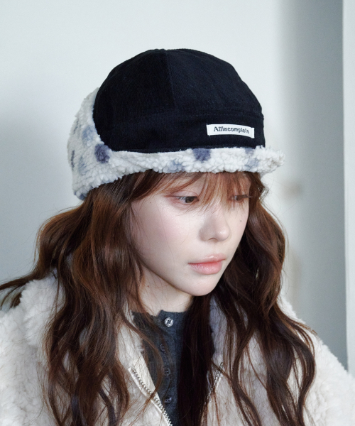 Corduroy Dot Dumble Flight Hat (Black)