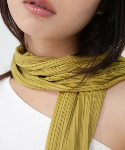 pleats long scarf - olive