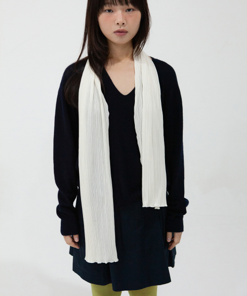 pleats long scarf - ivory