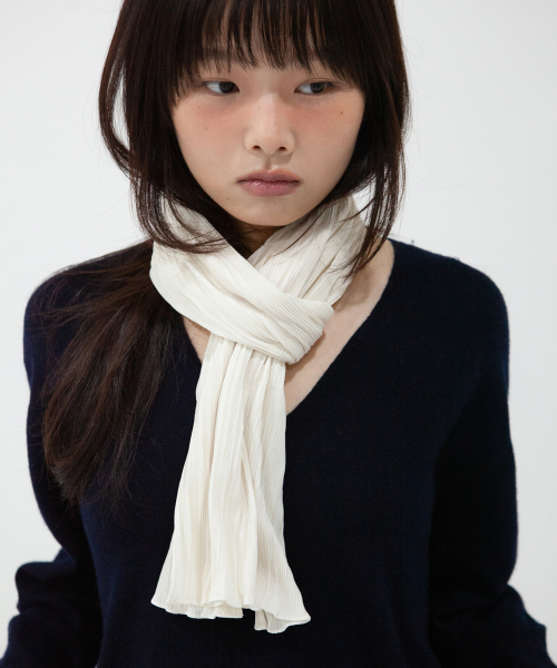 pleats long scarf - ivory