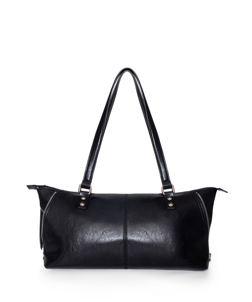 FLAP POCKET SHOULDER BAG IN BLACK