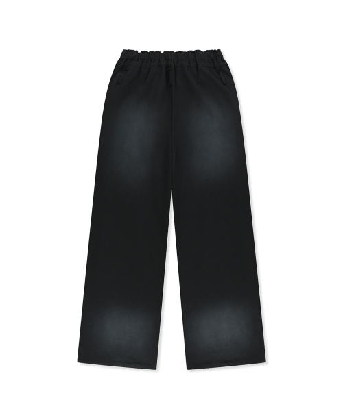 SNAP TUCK WASHED SWEATPANTS IN BLACK