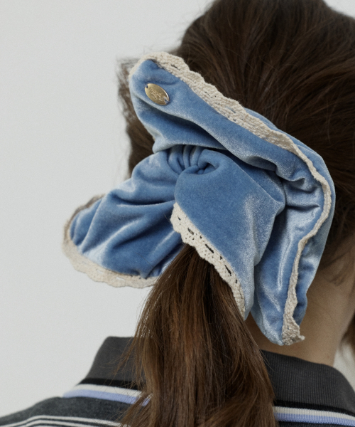 velvet square scrunchie - blue