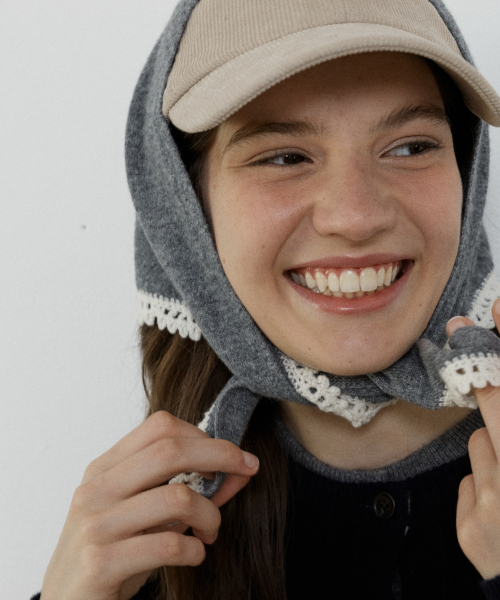 cashmere blend crochet triangle muffler - melange grey