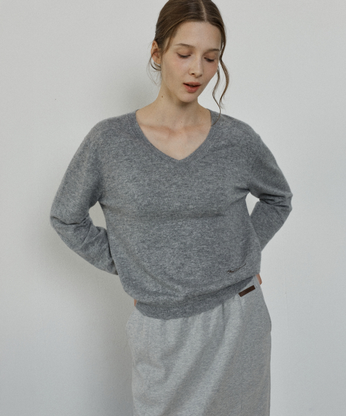 wool v-neck pullover - grey