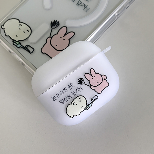 엎질러진 물은 열심히 닦자 에어팟 버즈 케이스