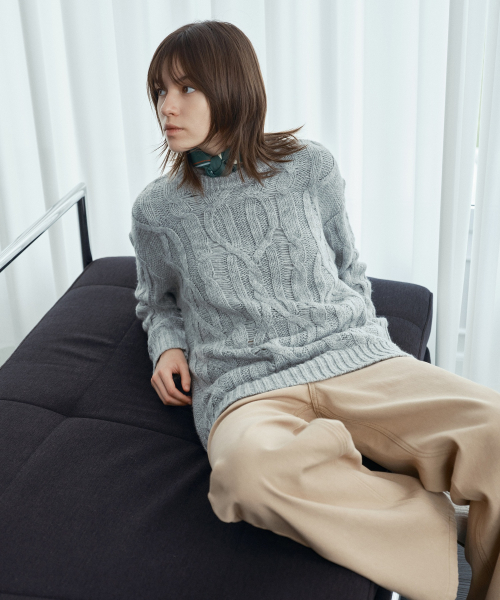 Wool-Blend Cable Knit Pullover J1KT721G
