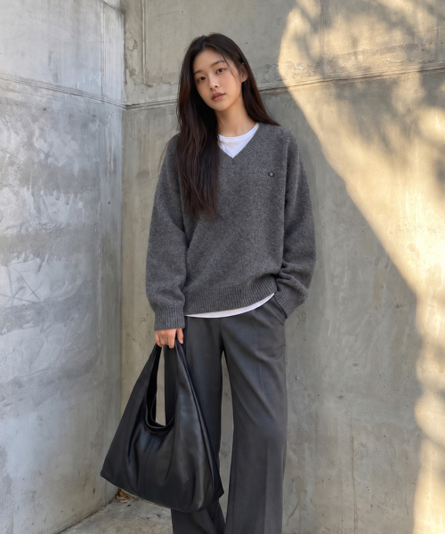 Wool Blend V-Neck Knit J1KT720A