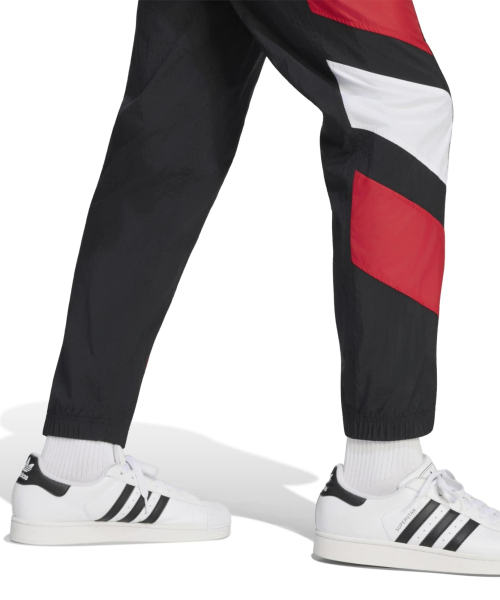 MUFC EQT TP BLACK