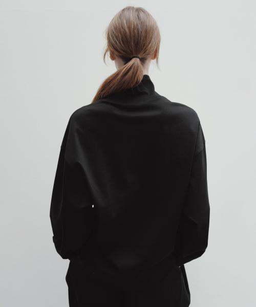 MOTE COTTON TURTLENECK TOP (BLACK)