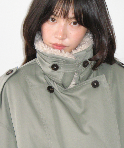 DETACHABLE TRIMMING HEART TRENCH JUMPER KHAKI
