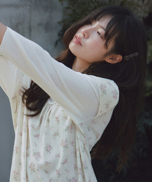 FLORAL LAYERED LONG SLEEVE CREAM