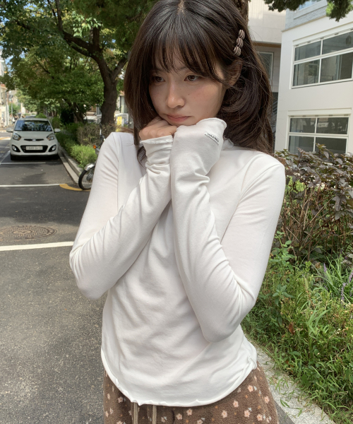 WAVE MOCK NECK LONG SLEEVE WHITE