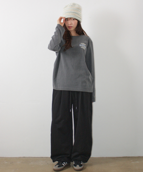 HEART POCKET WIDE JOGGER PANTS BLACK