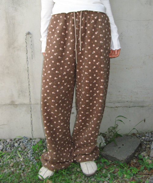 FLOWER PATTERN FLEECE PANTS BROWN