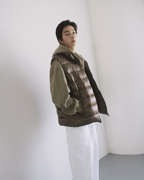 STANDARD FILL DUCK DOWN VEST