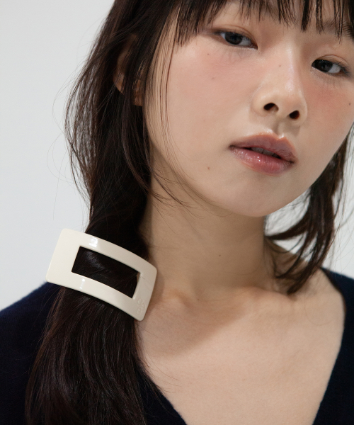 square plain hair pin - ivory