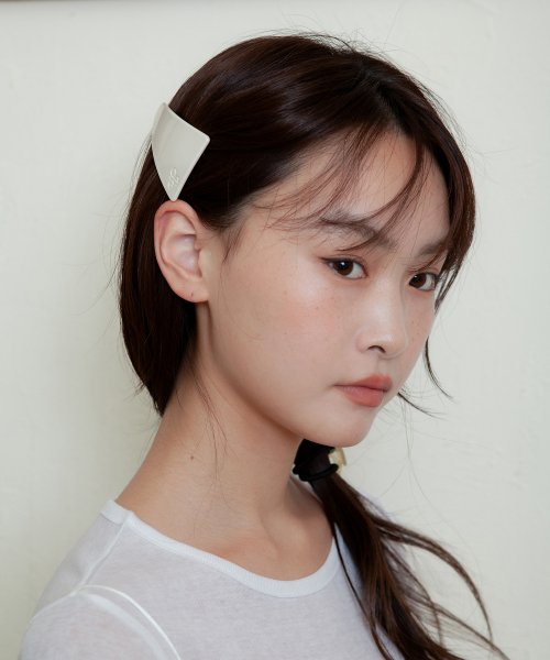 triangle hair pin - ivory