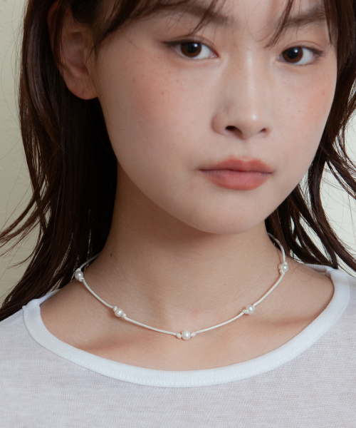 water pearl string necklace - ivory