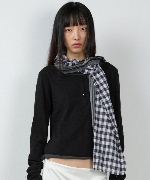 BUTTON LAYERED LS TEE BLACK