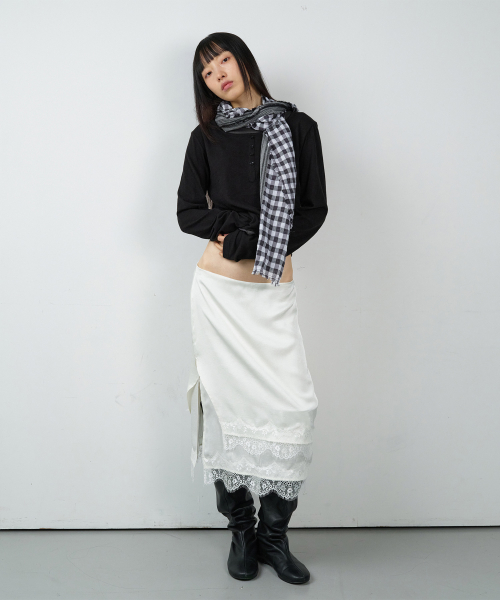 BUTTON LAYERED LS TEE BLACK