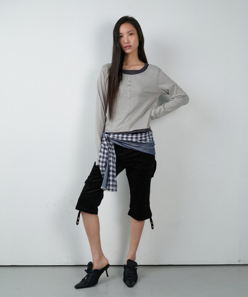 BUTTON LAYERED LS TEE GREY