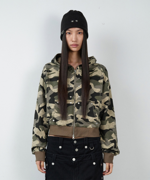 STUDDED FULL ZIP-UP HOODIE (W) CAMO
