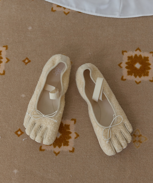 Teddy Tabi Flat