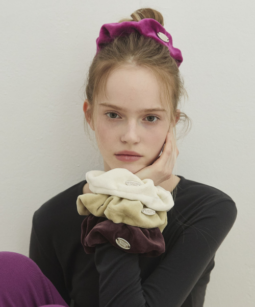 Velvet Touch Big Scrunchie_Magenta