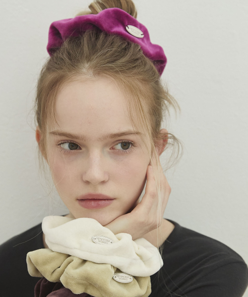 Velvet Touch Big Scrunchie_Magenta