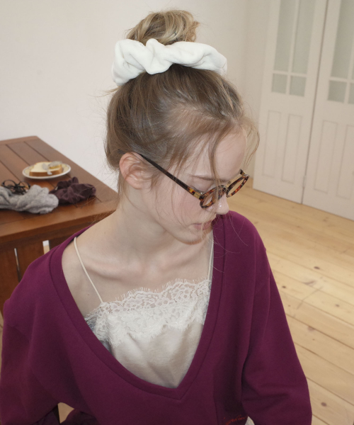 Velvet Touch Big Scrunchie_Ivory