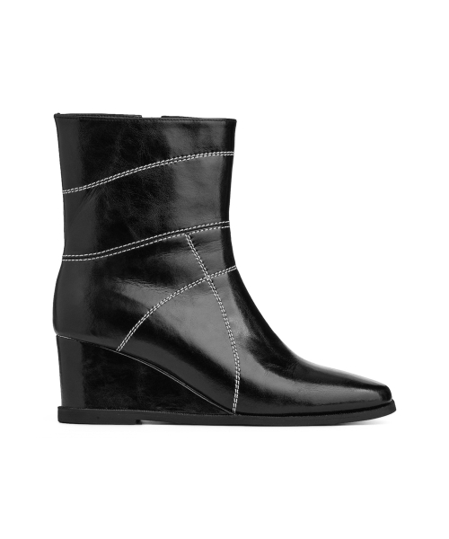 STITCH WEDGE BOOTS IN BLACK