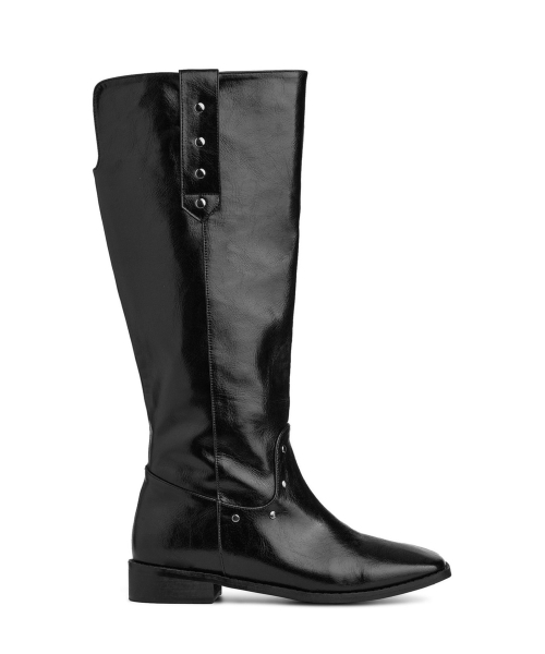 CRACK STUD BOOTS IN BLACK