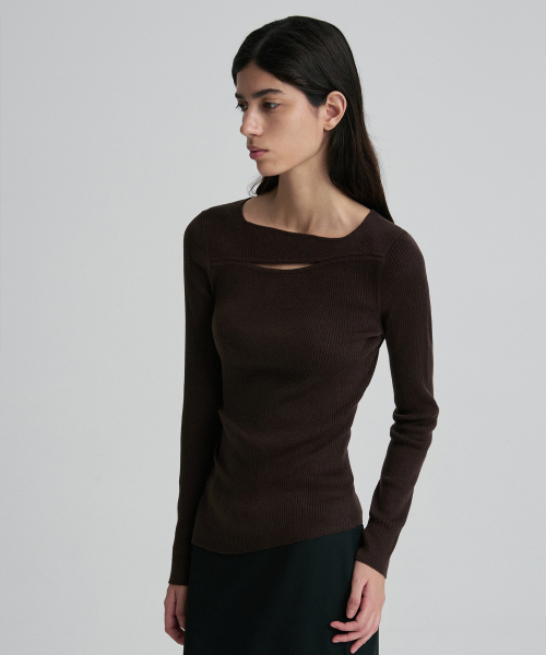 MULTI-SLIT FITTED LONG-SLEEVE TOP TRUFFLE