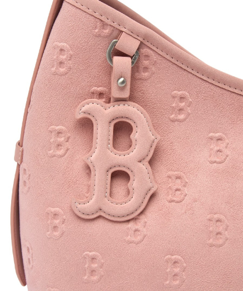 MONOGRAM FEMININE CHARM SQUARE CROSS BAG