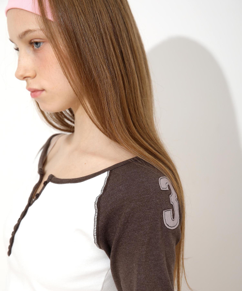 Class Henley Neck Long Sleeve Brown
