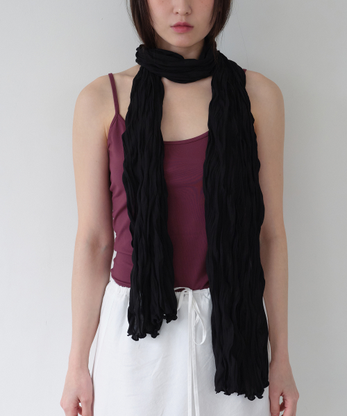 [wide] soft wrinkle long scarf - black